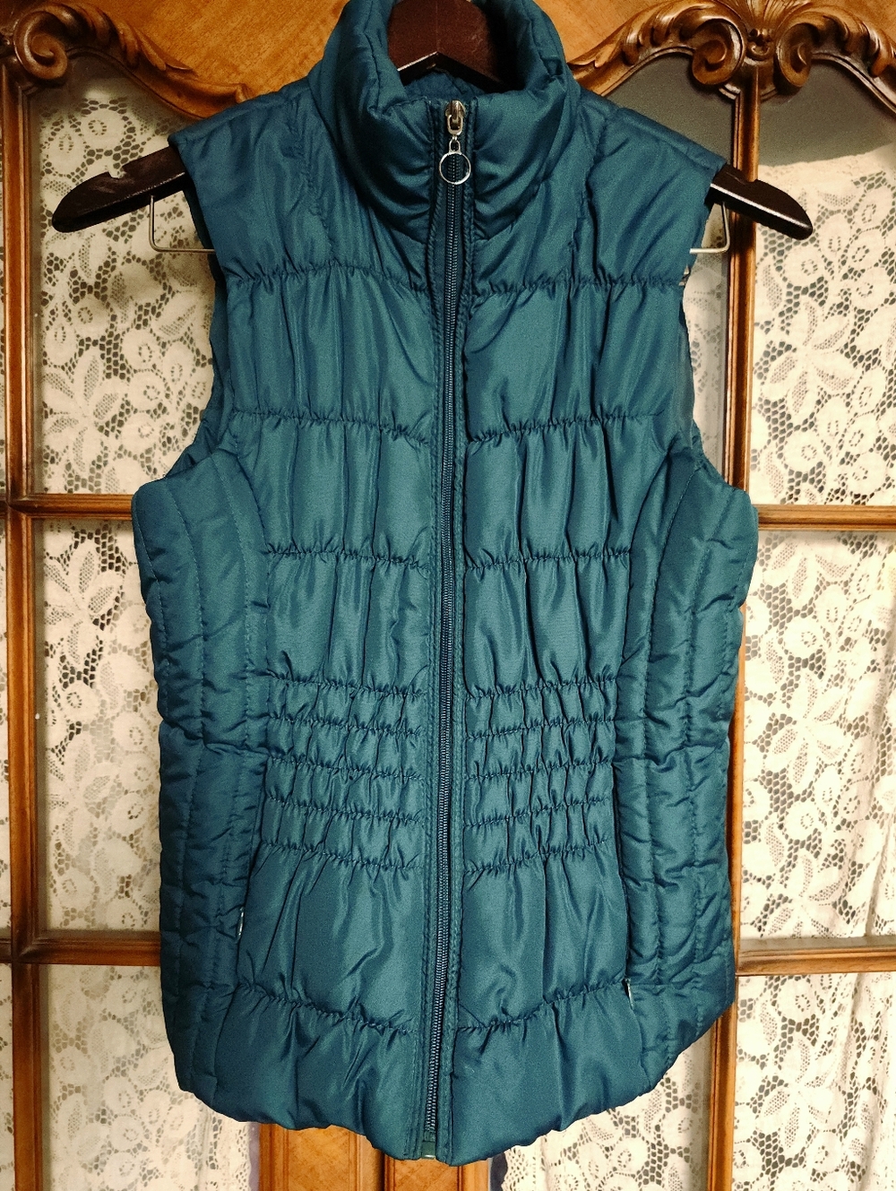 Outer Edge Teal Quilted Puffer Vest with Smocked Waist Full Zip M Pockets